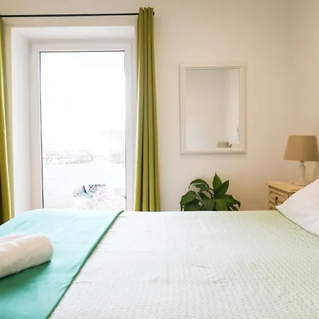 Апартаменты Palette 3br With Terrace And Patio Лиссабон