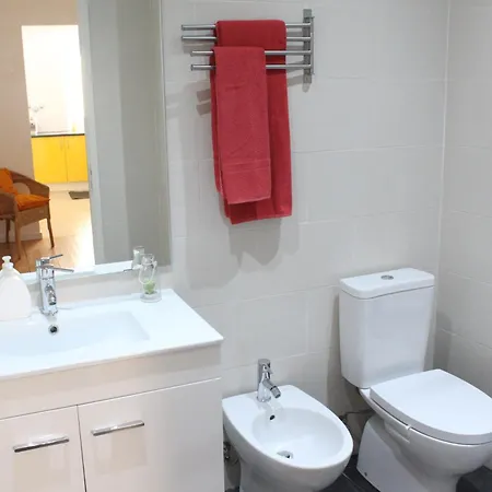 Palette 3br With Terrace And Patio *