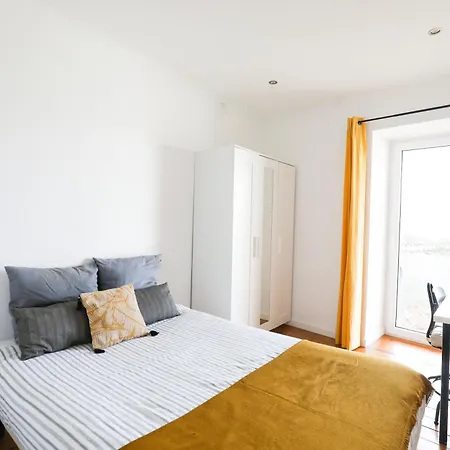 Palette 3br With Terrace And Patio Apartment *